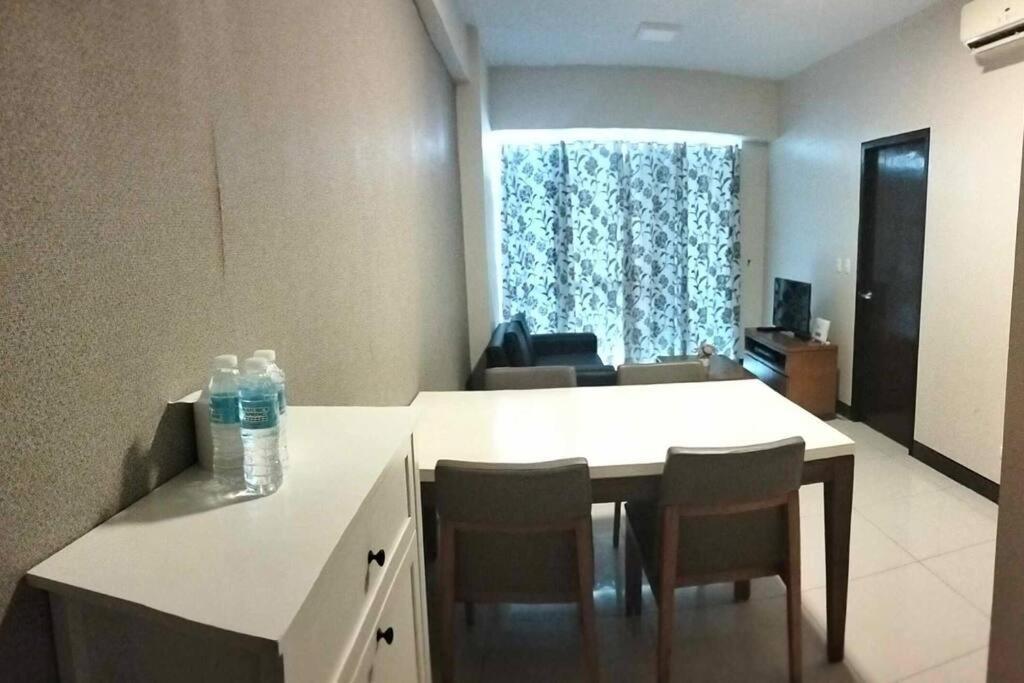 Mactan Newtown Condo With Pool Access Lapu-Lapu City Exterior photo